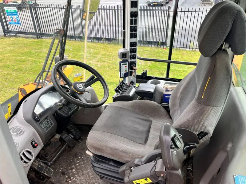 מעמיס גלגלים Volvo L90H: תמונה 13