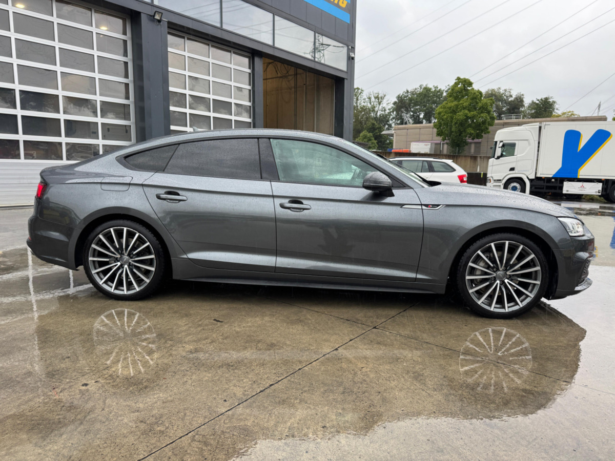 AUDI A5 2.0TFSI QUATTRO S-Line - מכונית: תמונה 4 AUDI A5 2.0TFSI QUATTRO S-Line - מכונית: תמונה 4