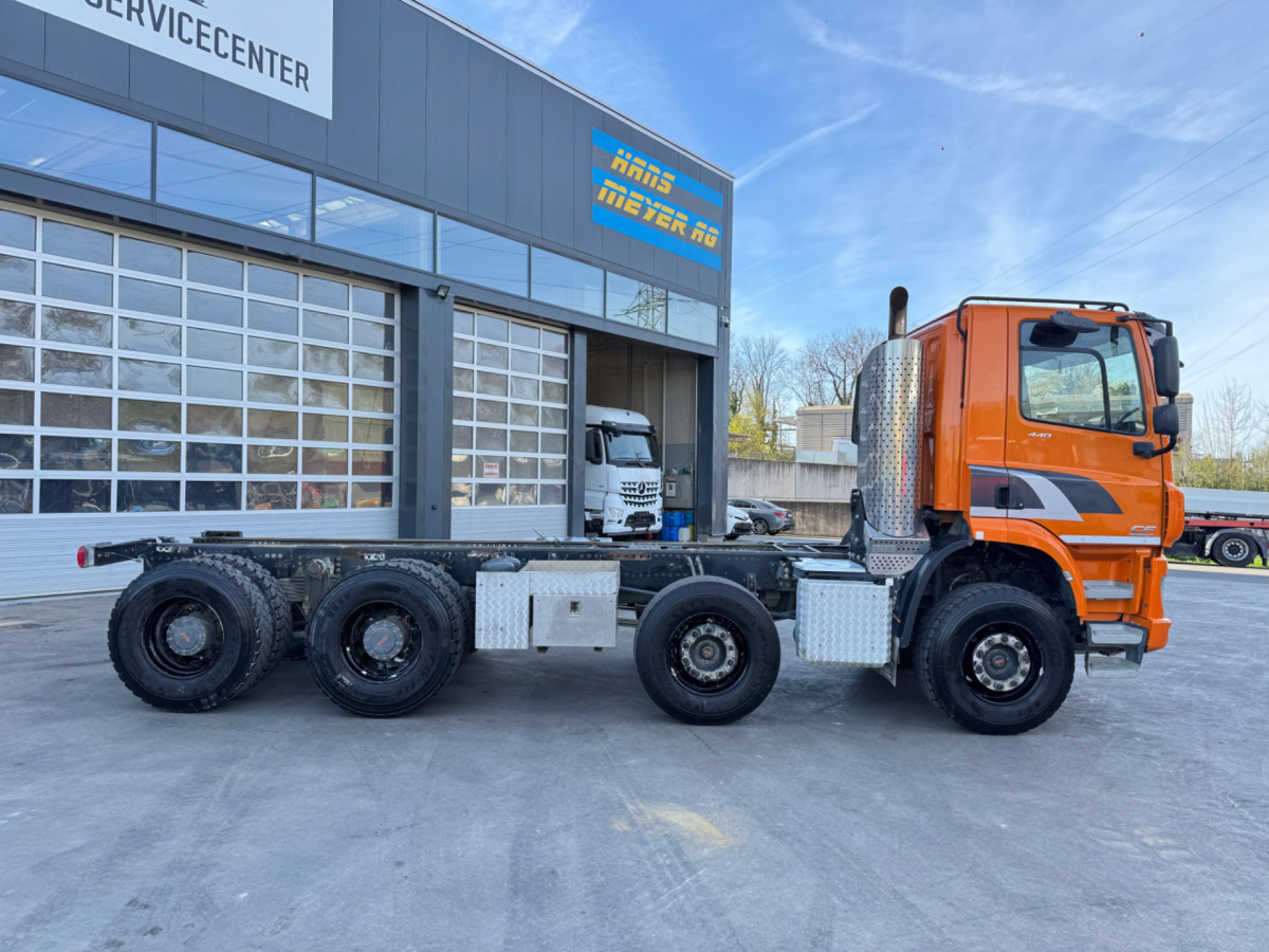 DAF CF440 8x4 Fahrgestell - משאית עם שלדת תא: תמונה 4 DAF CF440 8x4 Fahrgestell - משאית עם שלדת תא: תמונה 4