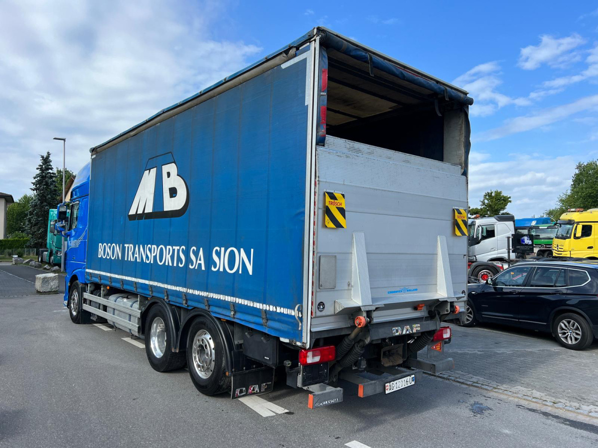 משאית וילונות צד DAF XF510 6x2: תמונה 7