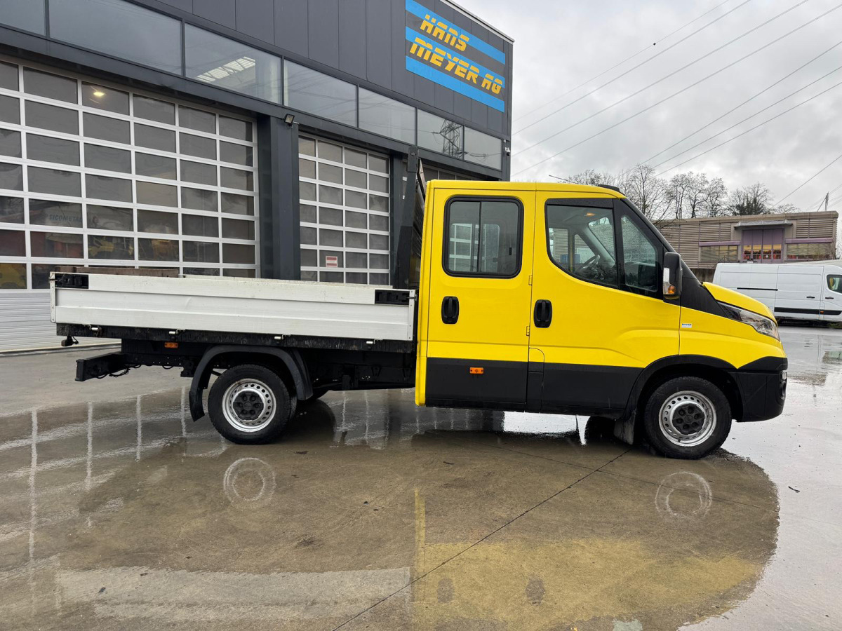 IVECO 35S13 Daily - כלי רכב מסחרי במיטה שטוחה, כלי רכב מסחרי קומבי: תמונה 3 IVECO 35S13 Daily - כלי רכב מסחרי במיטה שטוחה, כלי רכב מסחרי קומבי: תמונה 3