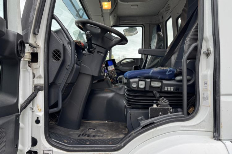 משאית מערבלת בטון Iveco Trakker 450 8x4 (Liebherr 9m3 2018): תמונה 12