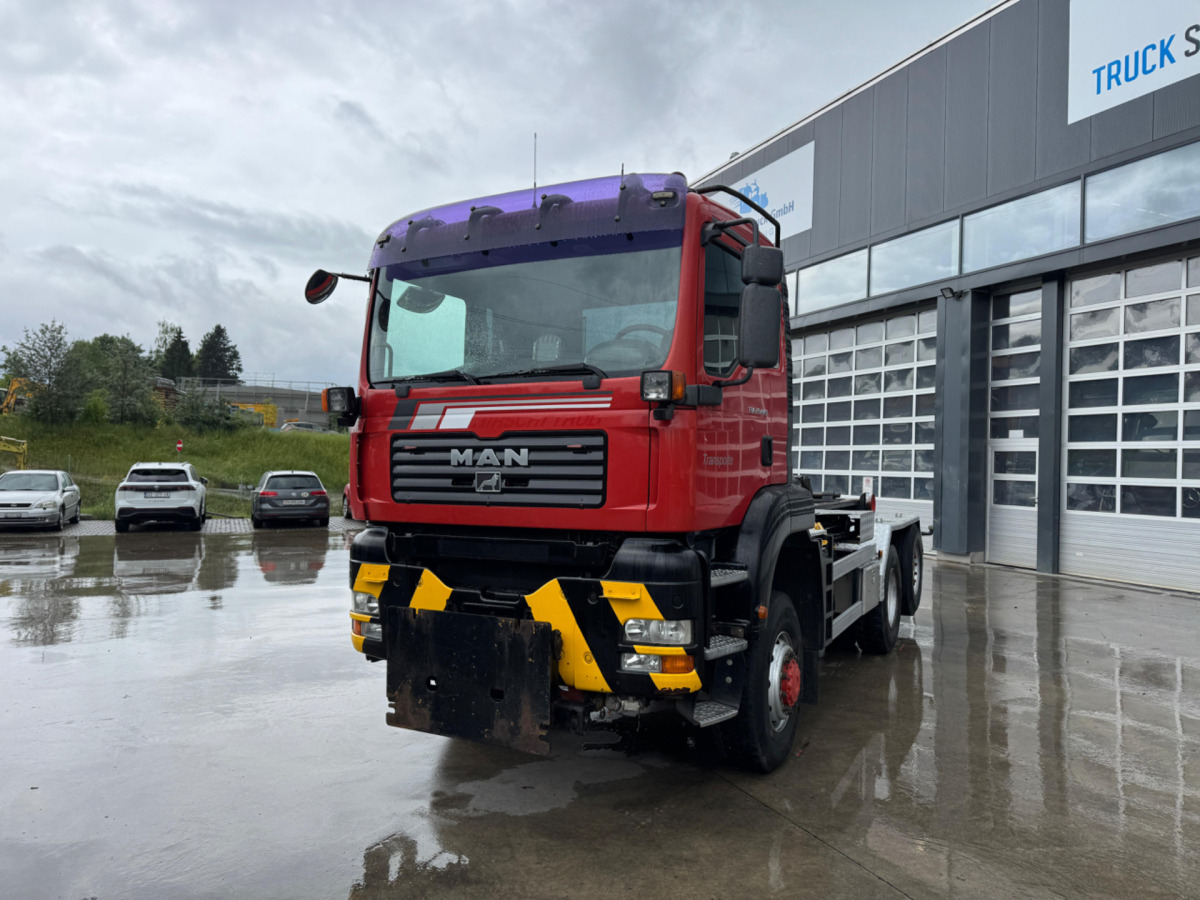 MAN TGA 28.440 6x4/4 AHK - משאית הרמת וו: תמונה 1 MAN TGA 28.440 6x4/4 AHK - משאית הרמת וו: תמונה 1