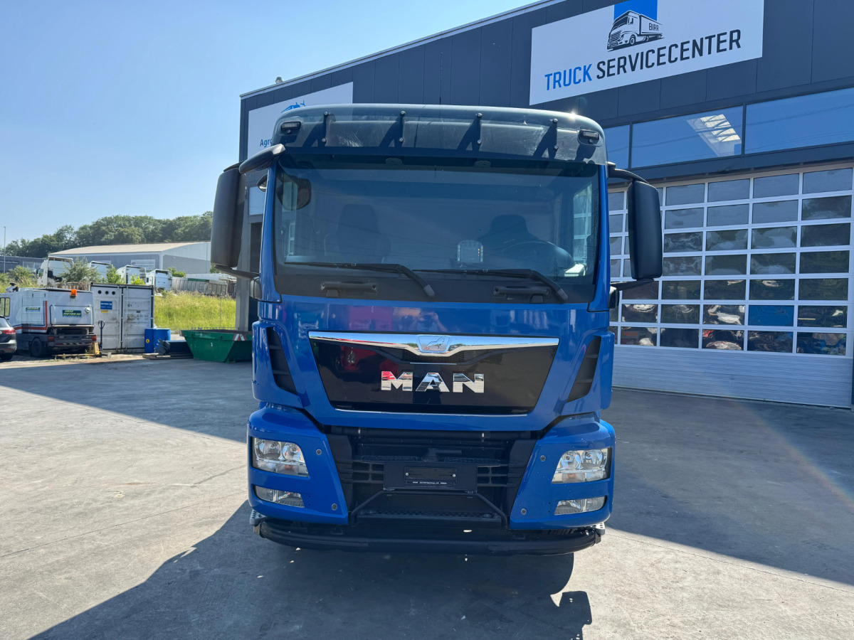 MAN TGS 26.440 6x2/4 Fahrgestell - משאית עם שלדת תא: תמונה 2 MAN TGS 26.440 6x2/4 Fahrgestell - משאית עם שלדת תא: תמונה 2
