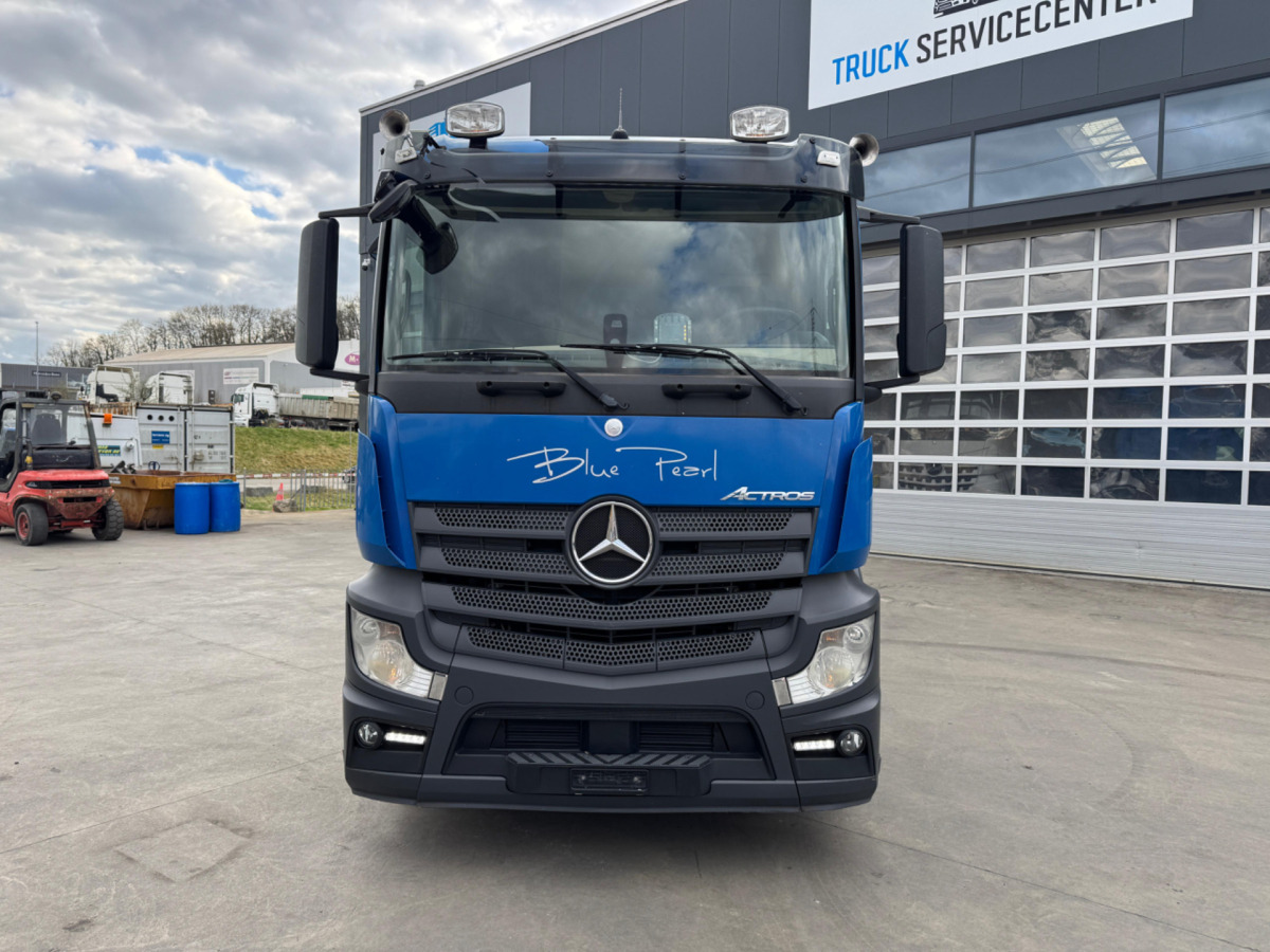 MERCEDES Actros 2545 6x2 - משאית עם שלדת תא: תמונה 2 MERCEDES Actros 2545 6x2 - משאית עם שלדת תא: תמונה 2