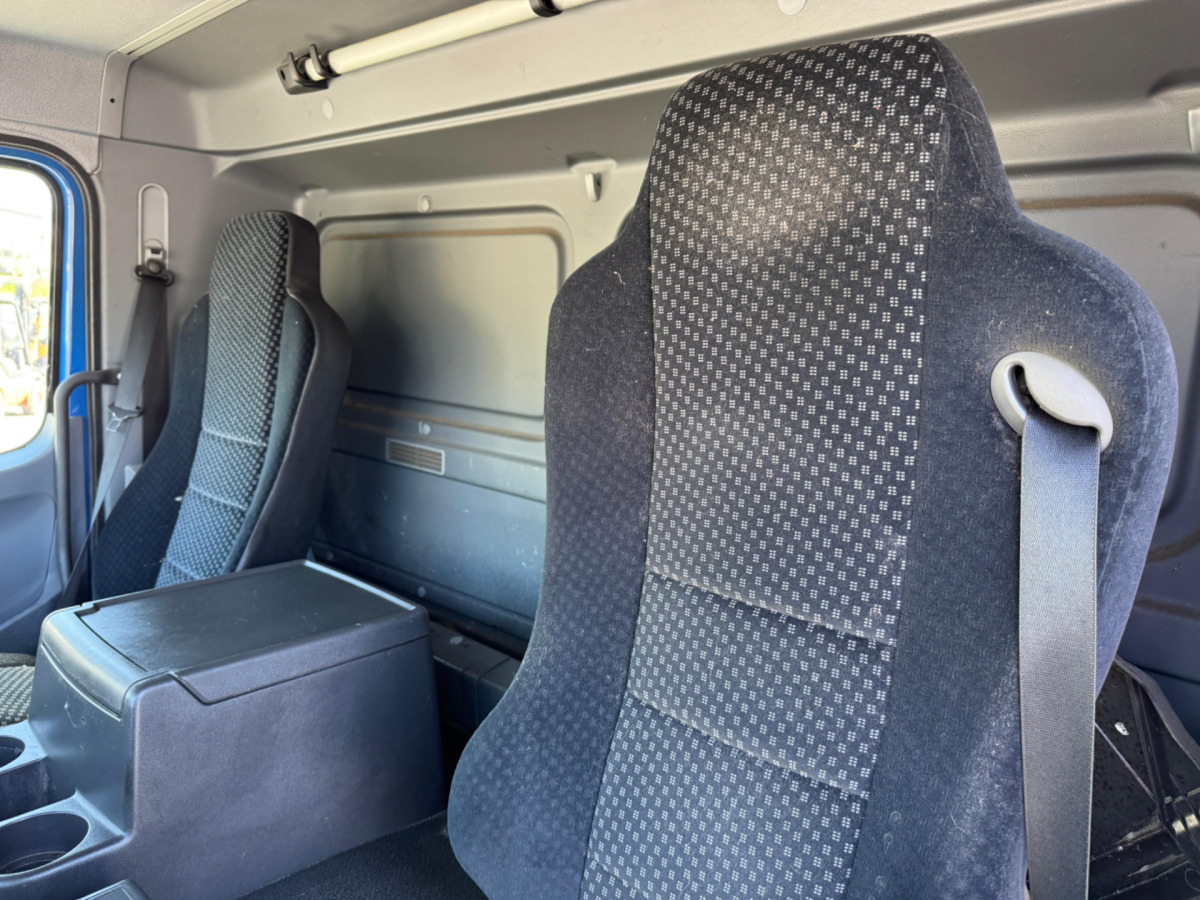משאית וילונות צד MERCEDES Axor 1833 4x2: תמונה 10