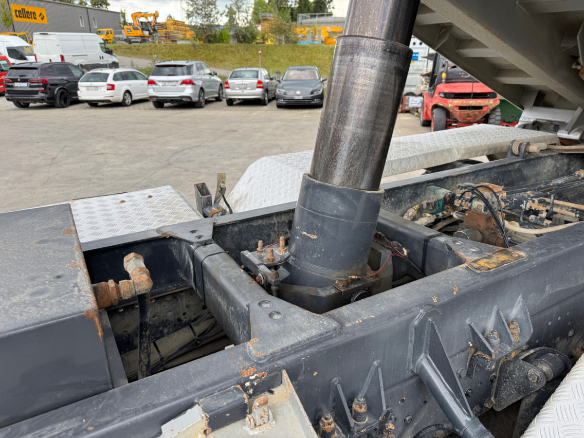 MERCEDES BENZ ACTROS 3246 C3390 - מזהיר: תמונה 4 MERCEDES BENZ ACTROS 3246 C3390 - מזהיר: תמונה 4