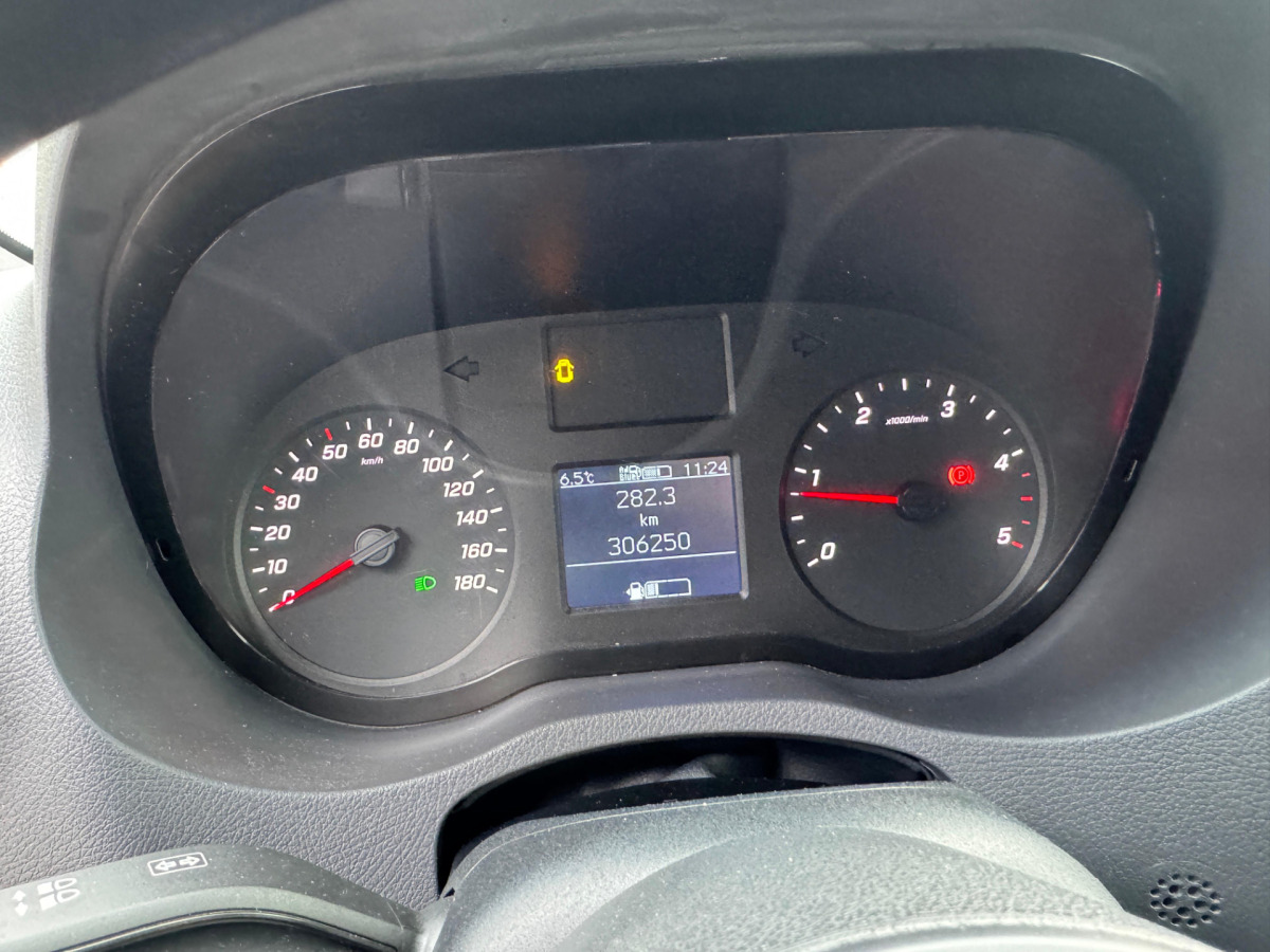 כלי רכב מסחרי לקירור MERCEDES Sprinter 314 CDI Pharmakoffer mit Kühlung: תמונה 17 כלי רכב מסחרי לקירור MERCEDES Sprinter 314 CDI Pharmakoffer mit Kühlung: תמונה 17