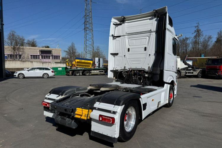 Mercedes-Benz Actros 1851 4x4 Hydraulik - יחידת טרקטור: תמונה 5 Mercedes-Benz Actros 1851 4x4 Hydraulik - יחידת טרקטור: תמונה 5