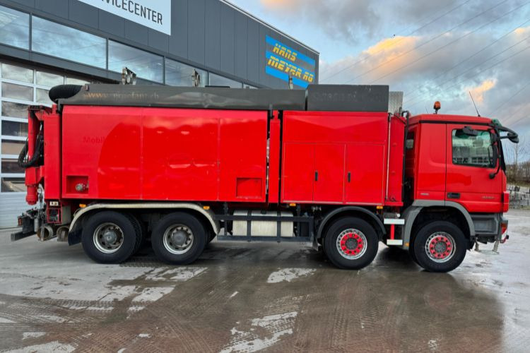 Mercedes-Benz Actros 4144 8x4 RSP Saugbagger - משאית ואקום: תמונה 4 Mercedes-Benz Actros 4144 8x4 RSP Saugbagger - משאית ואקום: תמונה 4