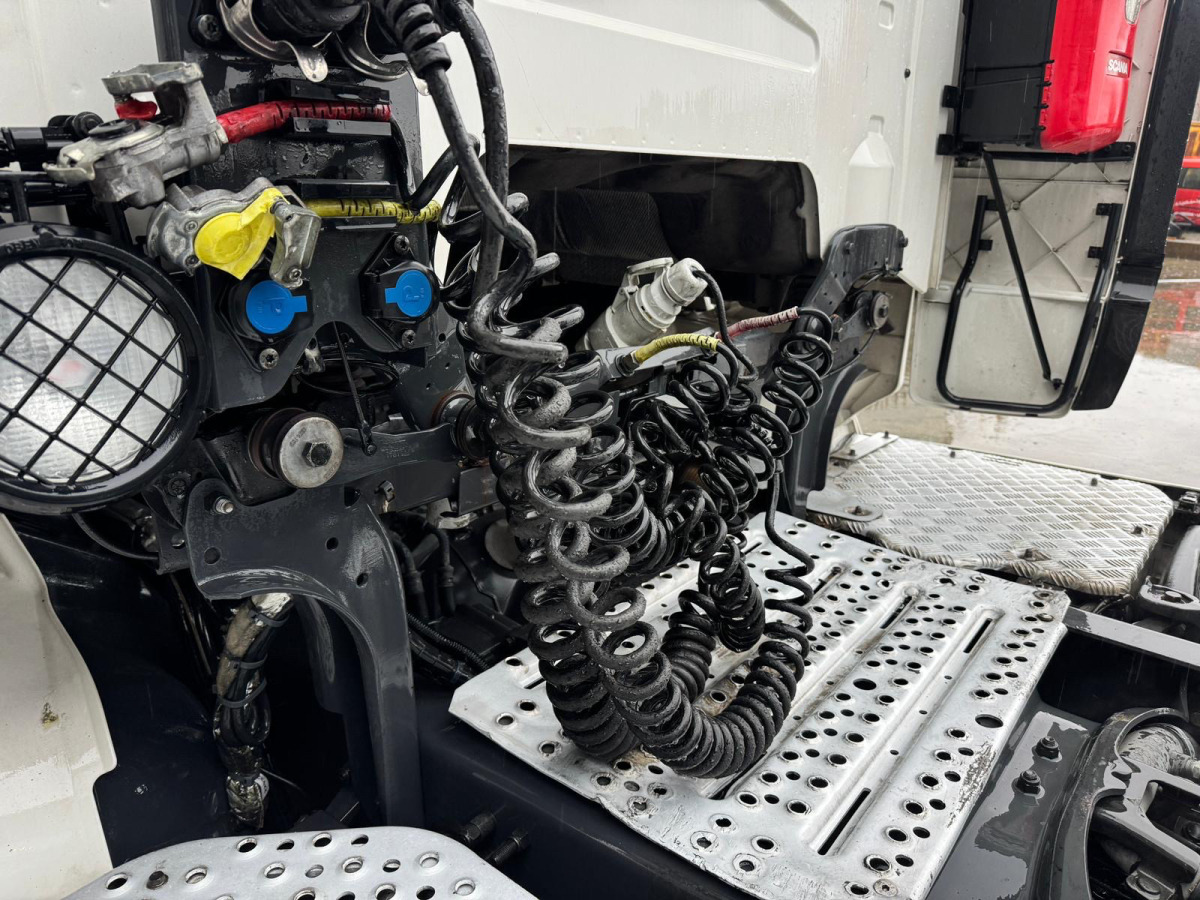 יחידת טרקטור SCANIA R450 4x2 Tanks 1000L No EGR: תמונה 10 יחידת טרקטור SCANIA R450 4x2 Tanks 1000L No EGR: תמונה 10