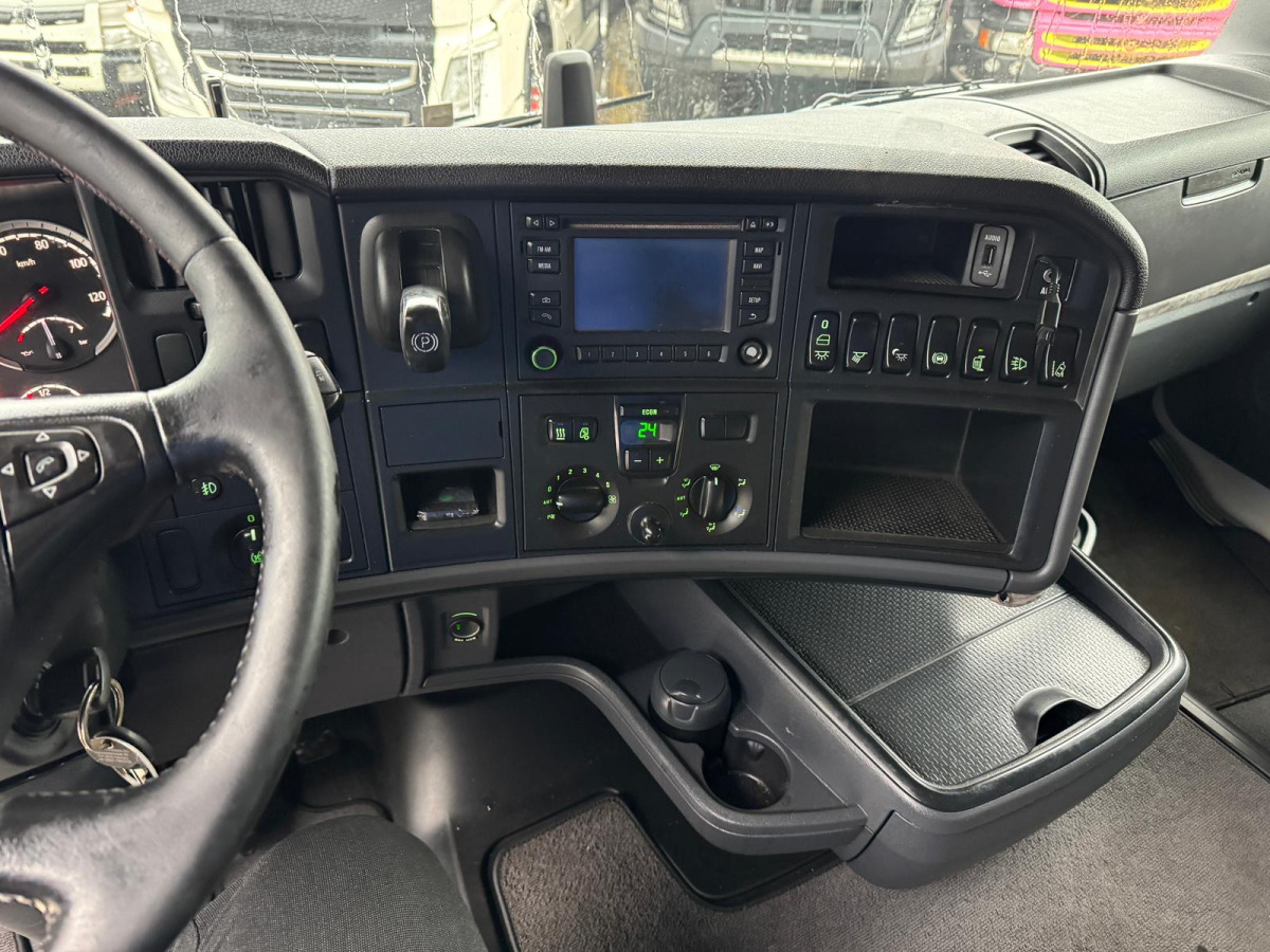 יחידת טרקטור SCANIA R450 4x2 Tanks 1000L No EGR: תמונה 16 יחידת טרקטור SCANIA R450 4x2 Tanks 1000L No EGR: תמונה 16