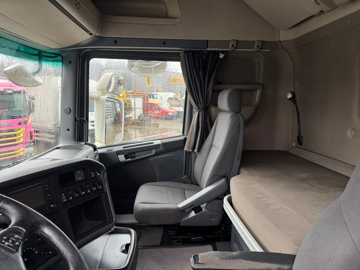 יחידת טרקטור SCANIA R450 4x2 Tanks 1000L No EGR: תמונה 18 יחידת טרקטור SCANIA R450 4x2 Tanks 1000L No EGR: תמונה 18