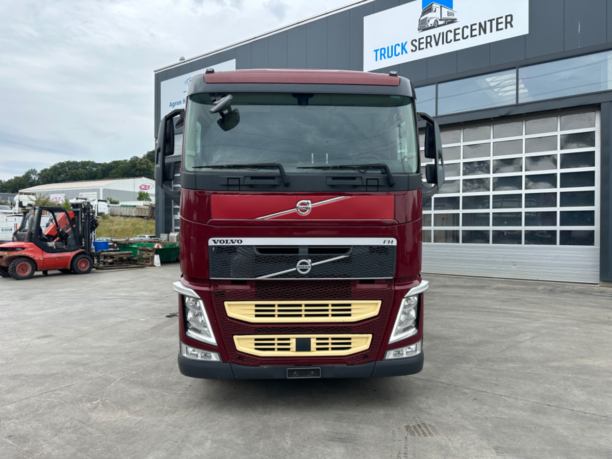 VOLVO FH-420 4x2 LBW - משאית וילונות צד: תמונה 2 VOLVO FH-420 4x2 LBW - משאית וילונות צד: תמונה 2