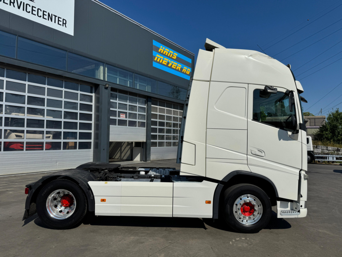 VOLVO FH-460 4x2 XXL - יחידת טרקטור: תמונה 4 VOLVO FH-460 4x2 XXL - יחידת טרקטור: תמונה 4