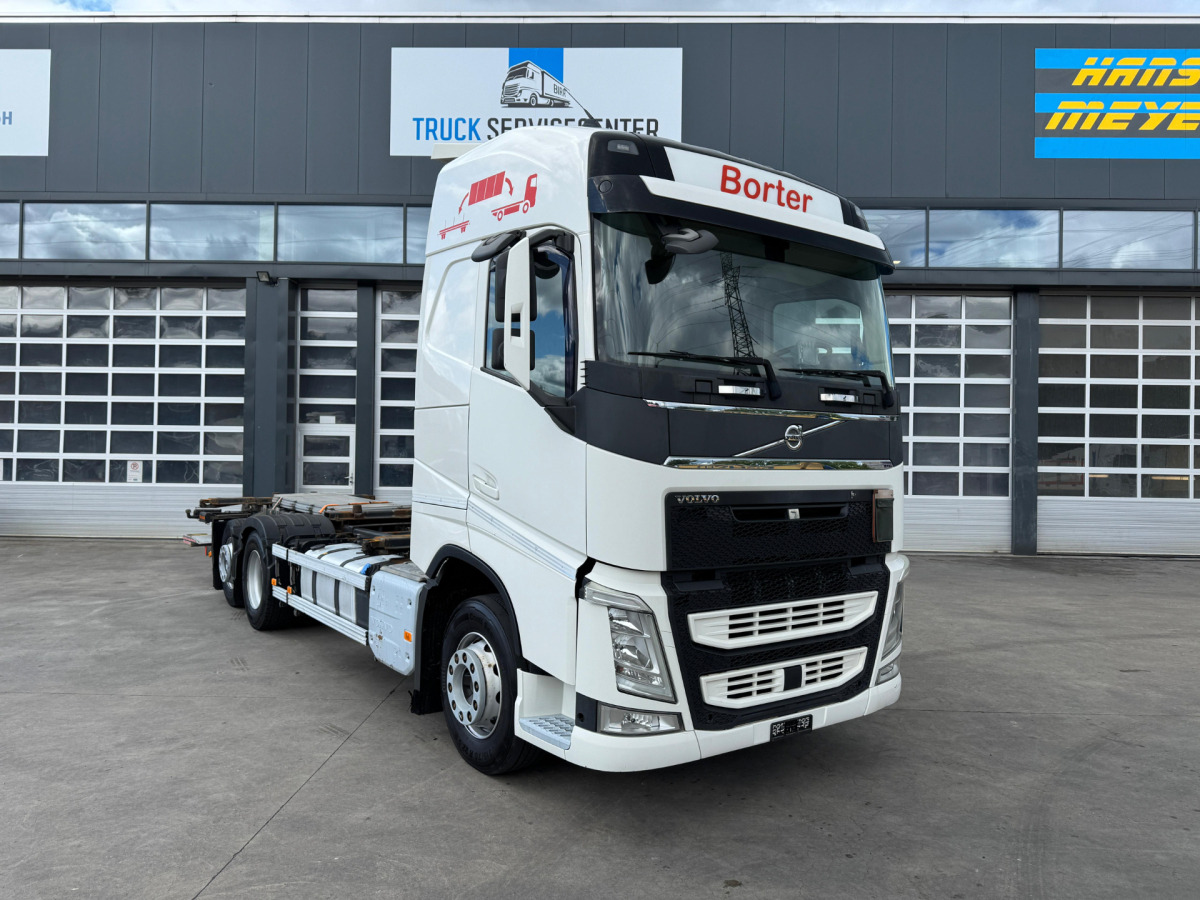 VOLVO FH-460 6x2 LBW - מוביל מכולות/ משאית החלפת גוף: תמונה 3 VOLVO FH-460 6x2 LBW - מוביל מכולות/ משאית החלפת גוף: תמונה 3