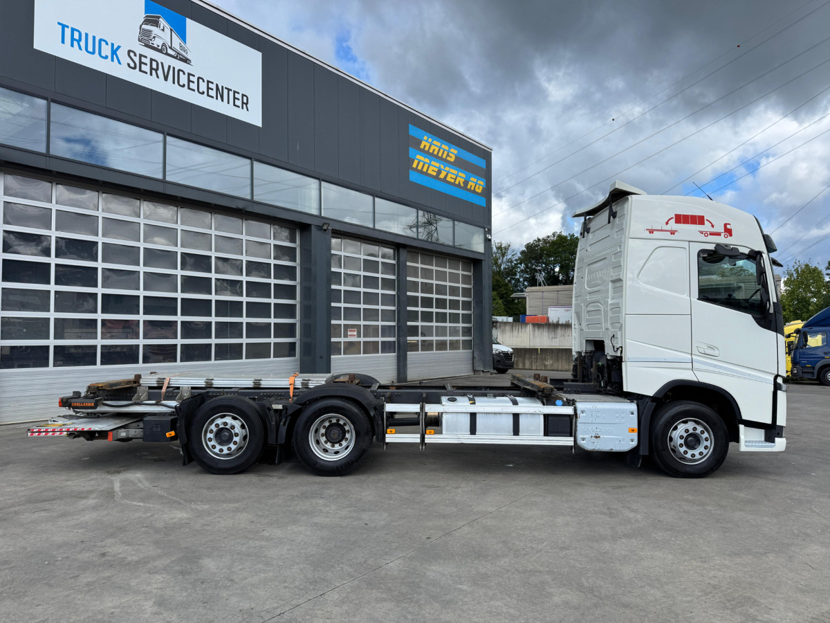 VOLVO FH-460 6x2 LBW - מוביל מכולות/ משאית החלפת גוף: תמונה 4 VOLVO FH-460 6x2 LBW - מוביל מכולות/ משאית החלפת גוף: תמונה 4