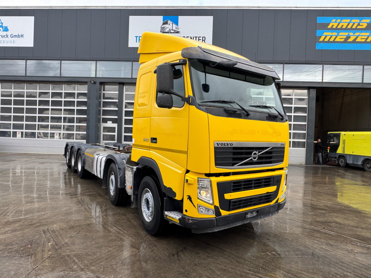 VOLVO FH-500 10x4 - משאית עם שלדת תא: תמונה 3 VOLVO FH-500 10x4 - משאית עם שלדת תא: תמונה 3