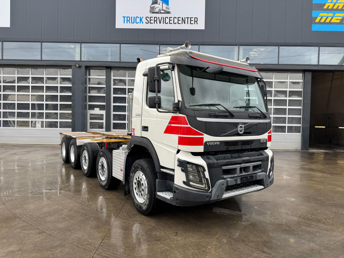 VOLVO FMX-540 10x4 - משאית עם שלדת תא: תמונה 3 VOLVO FMX-540 10x4 - משאית עם שלדת תא: תמונה 3