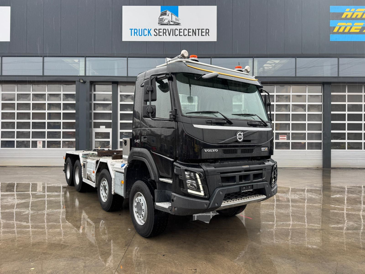 VOLVO FMX-540 8x6 SWS - משאית עם שלדת תא: תמונה 3 VOLVO FMX-540 8x6 SWS - משאית עם שלדת תא: תמונה 3