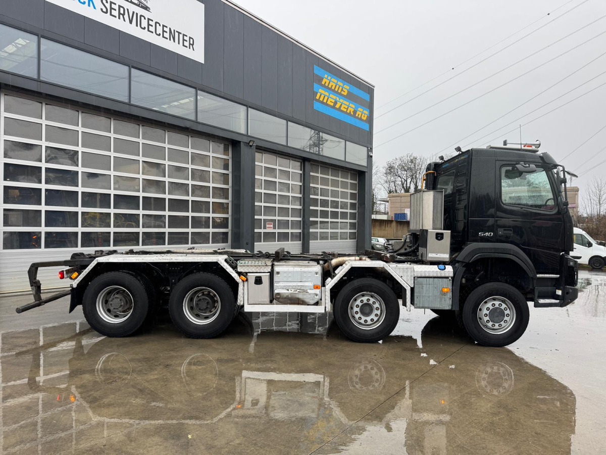 VOLVO FMX-540 8x6 SWS - משאית עם שלדת תא: תמונה 4 VOLVO FMX-540 8x6 SWS - משאית עם שלדת תא: תמונה 4