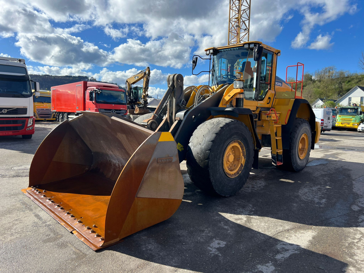 VOLVO L180H - מעמיס גלגלים: תמונה 2 VOLVO L180H - מעמיס גלגלים: תמונה 2
