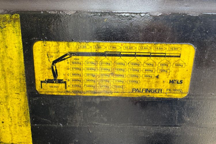 משאית מנוף Volvo FM-300 4x2 Palfinger 16502-5: תמונה 13