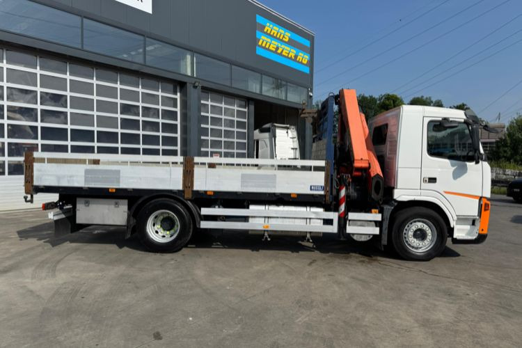Volvo FM-300 4x2 Palfinger 16502-5 - משאית מנוף: תמונה 5 Volvo FM-300 4x2 Palfinger 16502-5 - משאית מנוף: תמונה 5