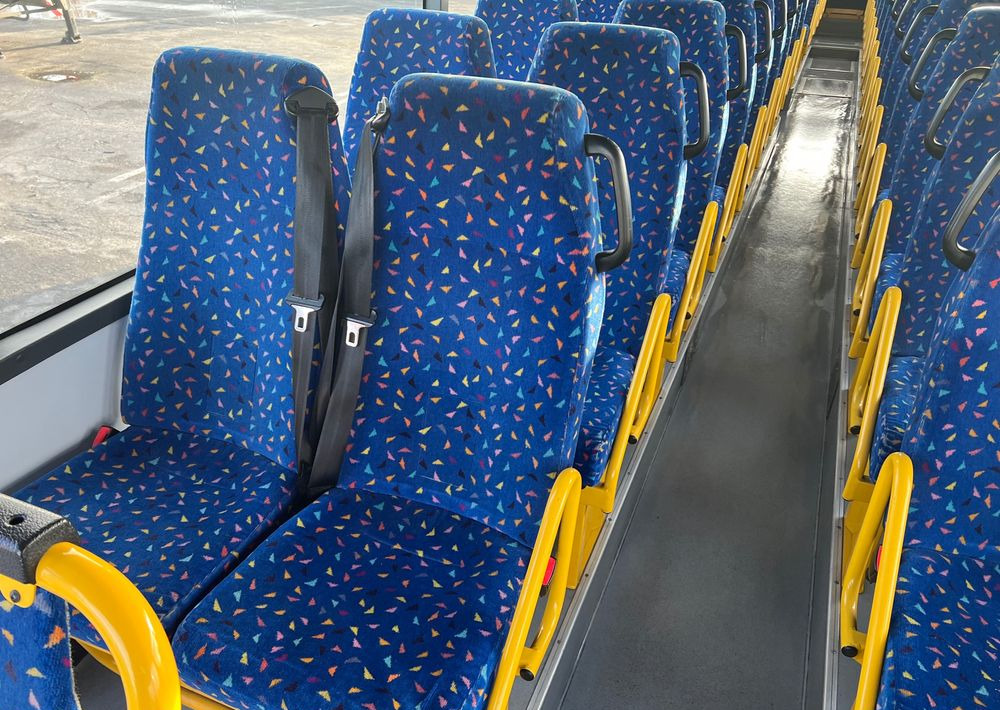 Irisbus Recreo / KLIMA/ TACHO ANALOG/ 60 miejsc /Cena:45000 netto - אוטובוס פרברים: תמונה 5 Irisbus Recreo / KLIMA/ TACHO ANALOG/ 60 miejsc /Cena:45000 netto - אוטובוס פרברים: תמונה 5
