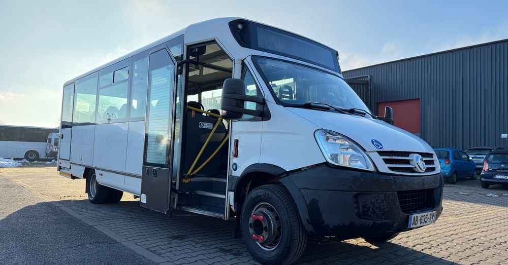 Iveco Aptineo / mała klima / 28 miejsc / winda / CENA: 67500 zł netto - מיניבוס, כלי רכב מסחרי לנוסעים: תמונה 1 Iveco Aptineo / mała klima / 28 miejsc / winda / CENA: 67500 zł netto - מיניבוס, כלי רכב מסחרי לנוסעים: תמונה 1