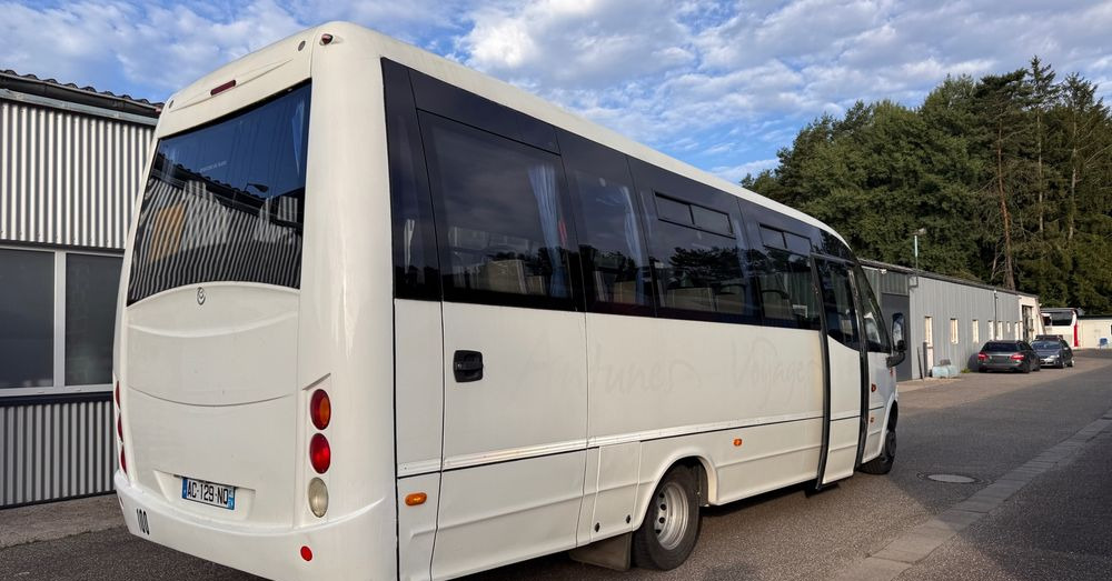 Iveco Wing /34 miejsca /mały przebieg /Cena:109000 zł netto - מיניבוס, כלי רכב מסחרי לנוסעים: תמונה 2 Iveco Wing /34 miejsca /mały przebieg /Cena:109000 zł netto - מיניבוס, כלי רכב מסחרי לנוסעים: תמונה 2
