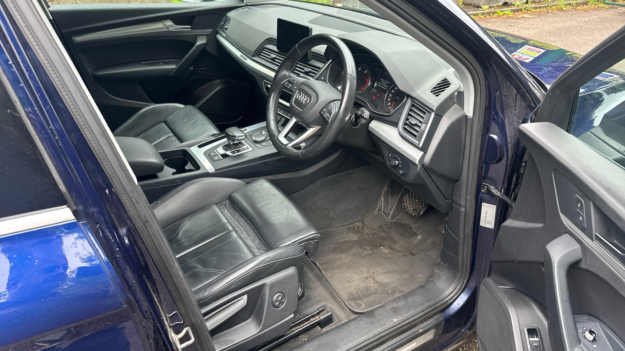 AUDI Q5 Quattro Sport 2.0 TDI 190PS - SUV: תמונה 5 AUDI Q5 Quattro Sport 2.0 TDI 190PS - SUV: תמונה 5