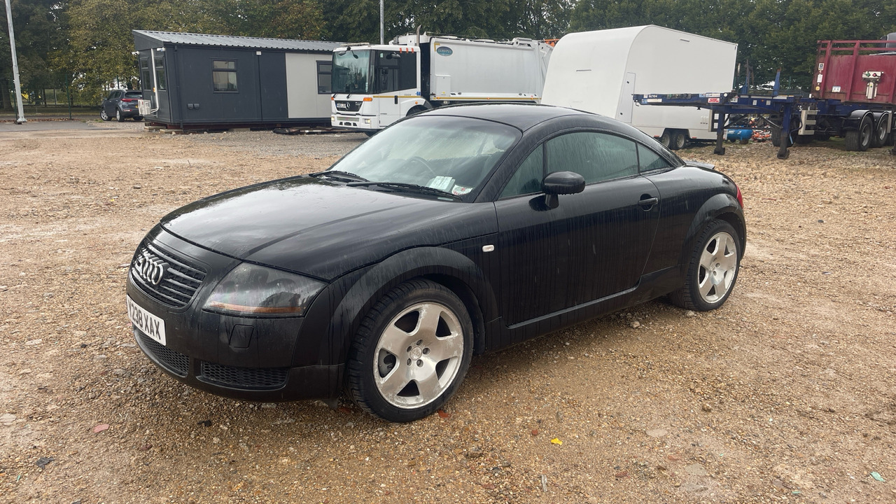 AUDI TT - מכונית: תמונה 2 AUDI TT - מכונית: תמונה 2