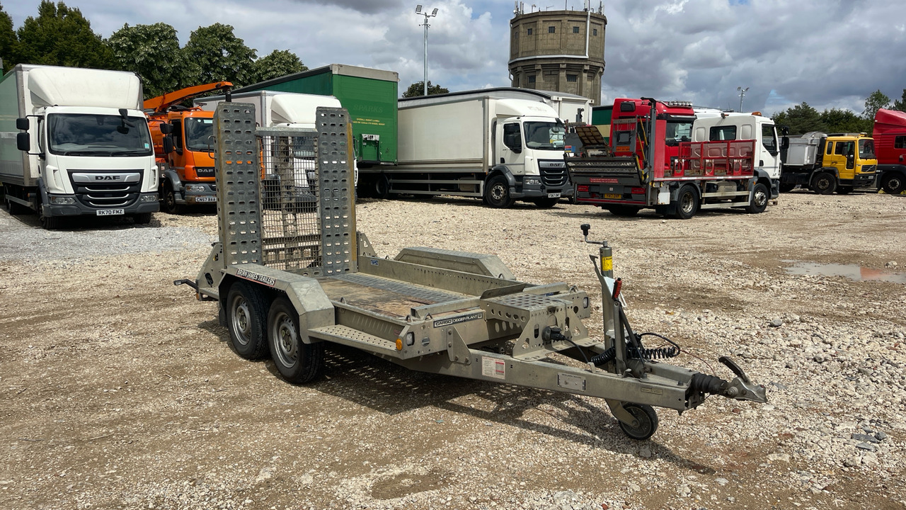 BRIAN JAMES CARGO DIGGER T-02-T - קרון נגרר לצמחים: תמונה 1 BRIAN JAMES CARGO DIGGER T-02-T - קרון נגרר לצמחים: תמונה 1