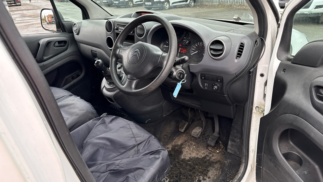 CITROEN BERLINGO 625 1.6 BlueHDi LX 100ps - כלי רכב מסחרי קטן: תמונה 5 CITROEN BERLINGO 625 1.6 BlueHDi LX 100ps - כלי רכב מסחרי קטן: תמונה 5