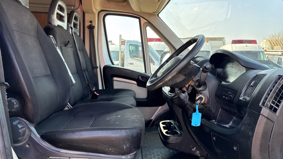 CITROEN RELAY 2.0 BlueHDi H2 Van 130ps Enterprise - כלי רכב מסחרי עם לוח: תמונה 5 CITROEN RELAY 2.0 BlueHDi H2 Van 130ps Enterprise - כלי רכב מסחרי עם לוח: תמונה 5