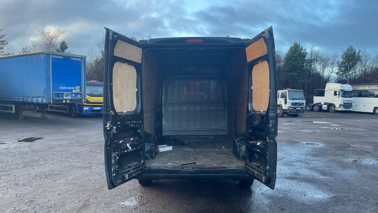 כלי רכב מסחרי עם לוח Citroen Relay 35 2.2 HDi 140PS: תמונה 9