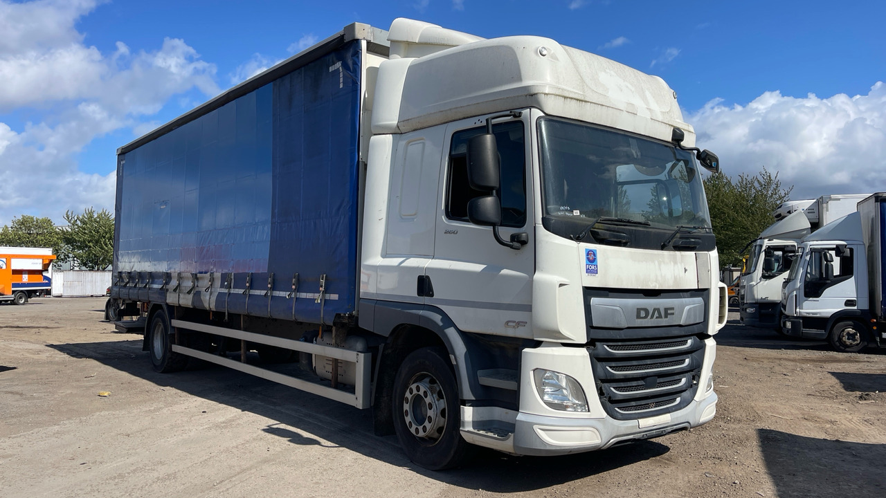 DAF CF 260 - משאית וילונות צד: תמונה 2 DAF CF 260 - משאית וילונות צד: תמונה 2