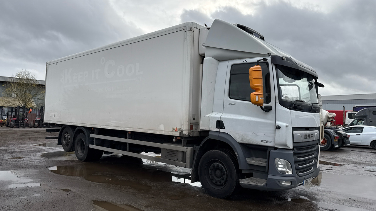 DAF CF 320 - משאית קירור: תמונה 1 DAF CF 320 - משאית קירור: תמונה 1