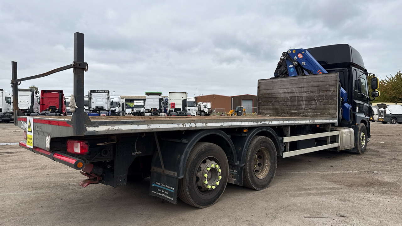 DAF CF 410 - משאית צד נופל/ שטוחה, משאית מנוף: תמונה 4 DAF CF 410 - משאית צד נופל/ שטוחה, משאית מנוף: תמונה 4