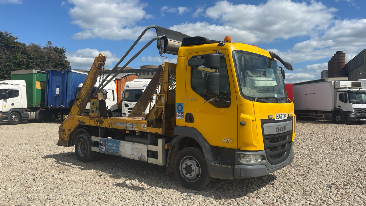 DAF LF 180 - משאית דילוג העמסה: תמונה 1 DAF LF 180 - משאית דילוג העמסה: תמונה 1