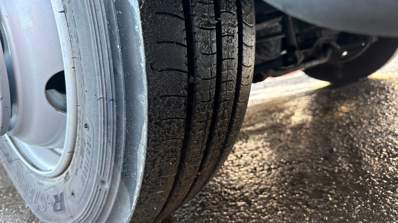 משאית וילונות צד DAF LF 180: תמונה 18 משאית וילונות צד DAF LF 180: תמונה 18