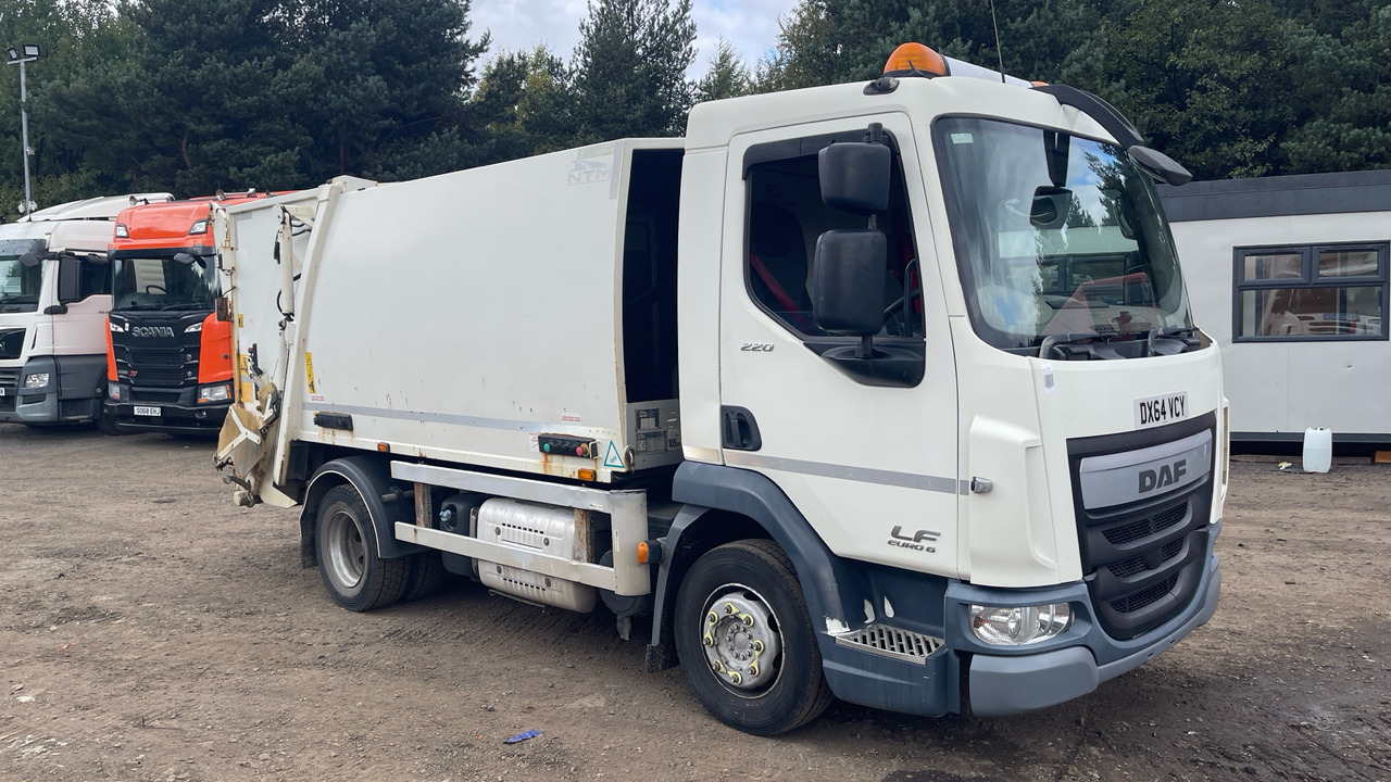 DAF LF 220 - משאית אשפה: תמונה 1 DAF LF 220 - משאית אשפה: תמונה 1