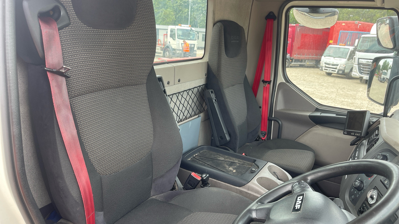 משאית צד נופל/ שטוחה DAF LF 230: תמונה 11