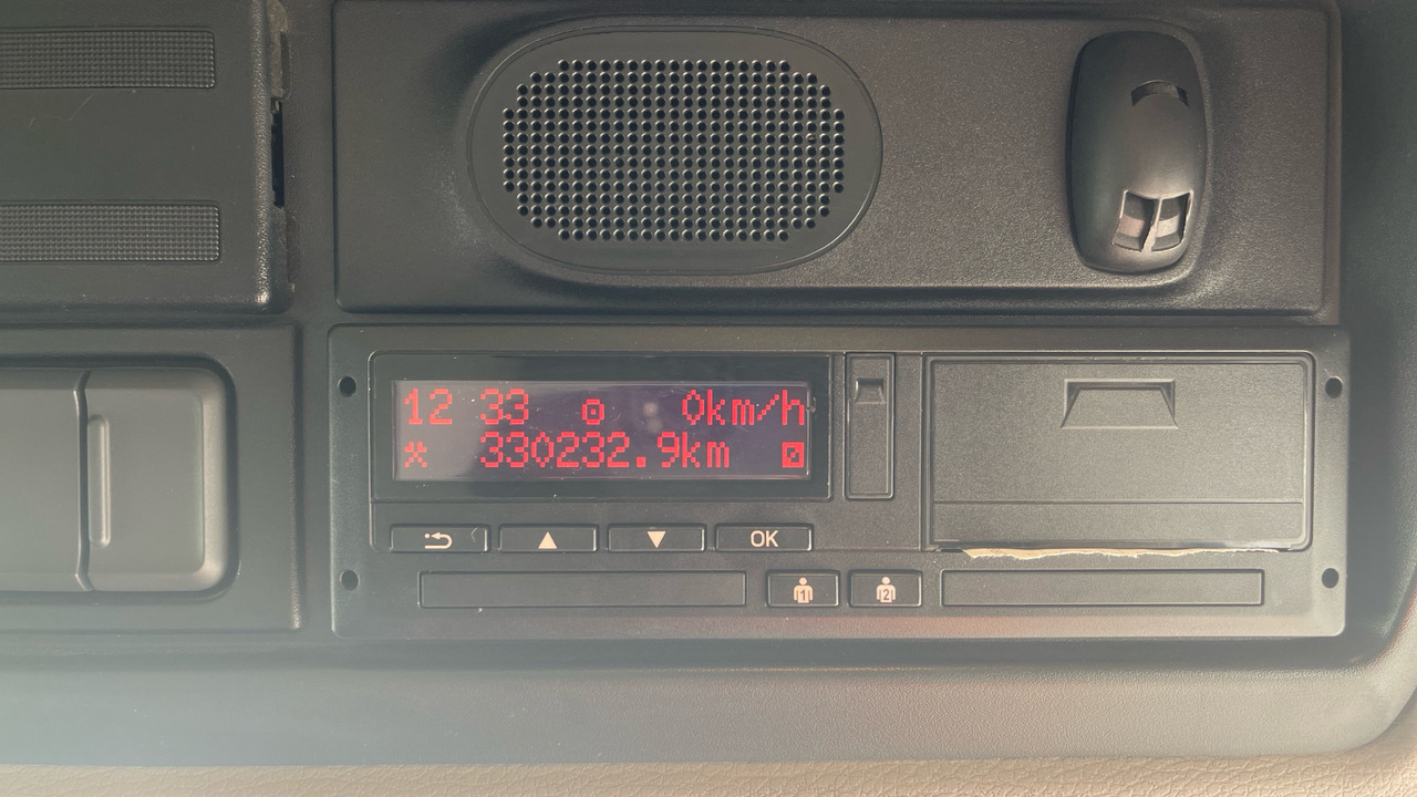 משאית תיבה DAF LF 230: תמונה 9