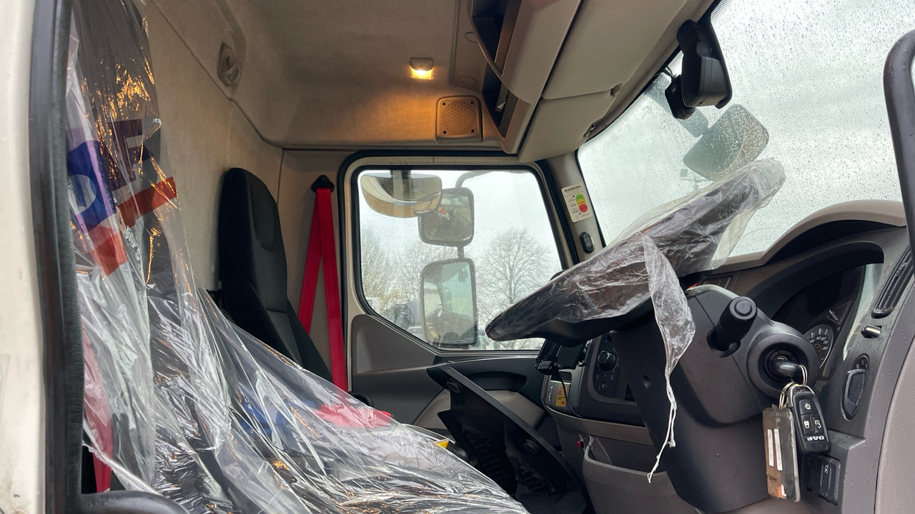 DAF LF 230 - משאית וילונות צד: תמונה 5 DAF LF 230 - משאית וילונות צד: תמונה 5