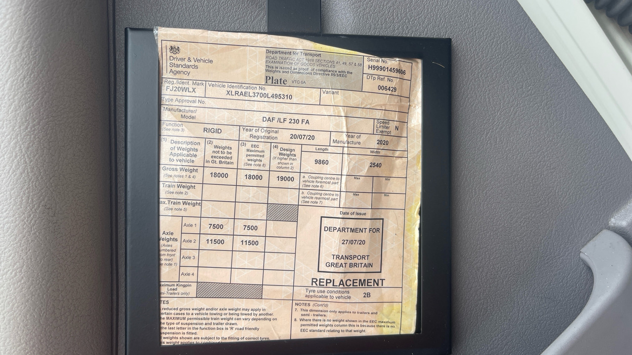 משאית תיבה DAF LF 230: תמונה 11