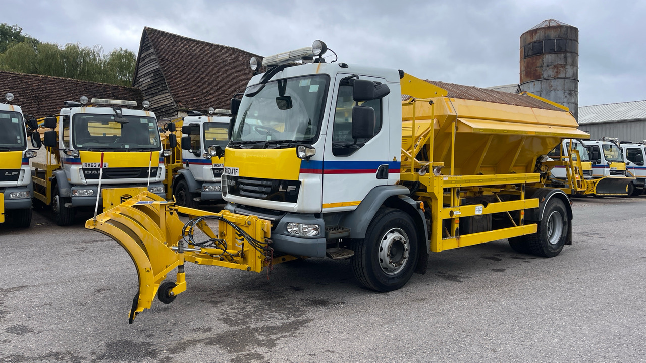DAF LF 55.220 - מפלסת שלג: תמונה 2 DAF LF 55.220 - מפלסת שלג: תמונה 2