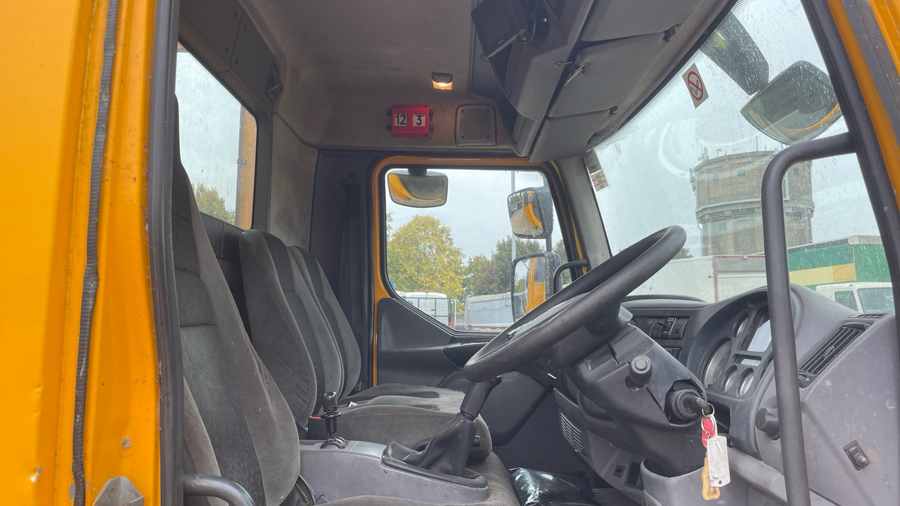DAF LF 55.220 - משאית צד נופל/ שטוחה: תמונה 5 DAF LF 55.220 - משאית צד נופל/ שטוחה: תמונה 5