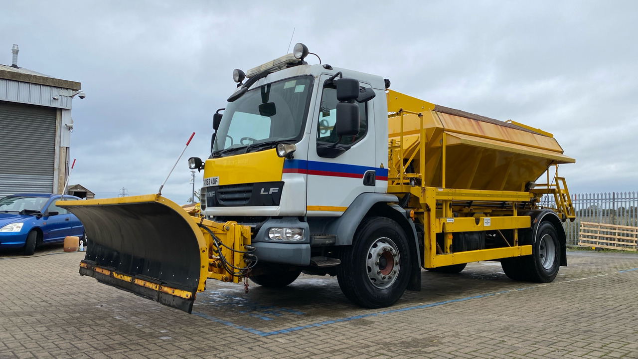 DAF LF 55.220 - מפלסת שלג: תמונה 2 DAF LF 55.220 - מפלסת שלג: תמונה 2